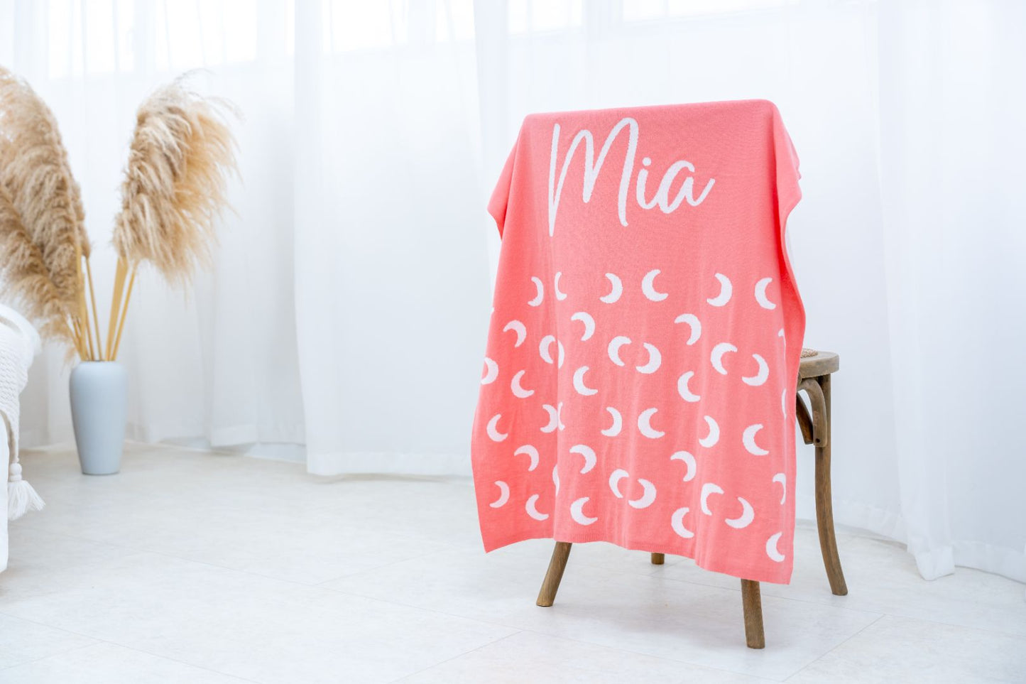 Mia the Moon - Blanket for Babies - Petit Smiles