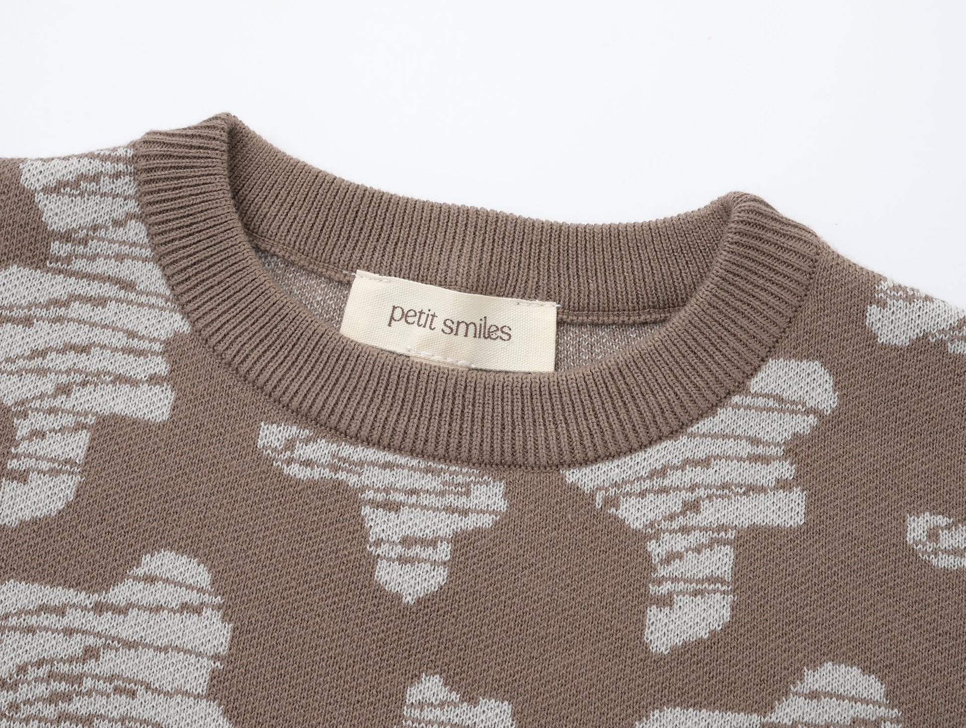 KNITTED SPOTS PULL OVER WITH PANT - CHOCO; 100% Organic Cotton; Jacquard Pull Over made from GOTS-certified organic cotton; 'Choco Spots' Jacquard pattern; Rib finish at neck, cuffs and hem; Dropped shoulder; Relaxed fit. 